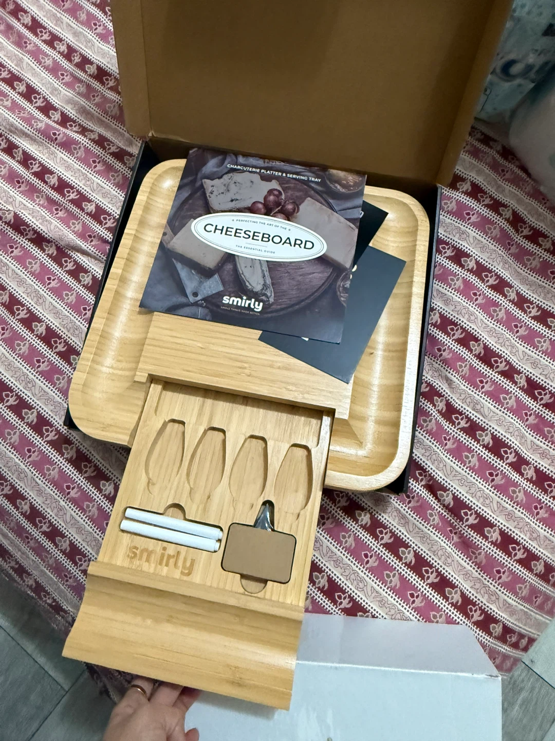 Smirly Charcuterie Board Set - New in Box! - photo 3