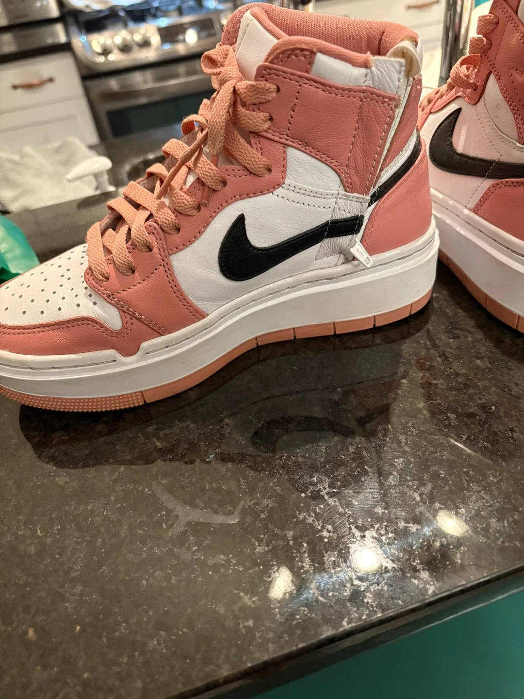 Nike Air Jordan 1 Elevate High, Size 6.5 image indicator(6)