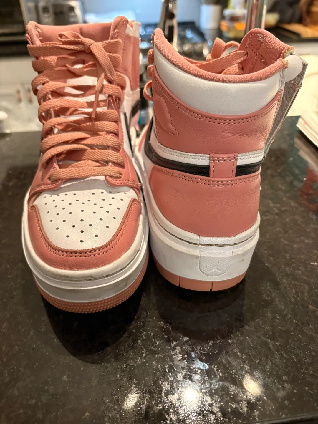 Nike Air Jordan 1 Elevate High, Size 6.5 image indicator(4)