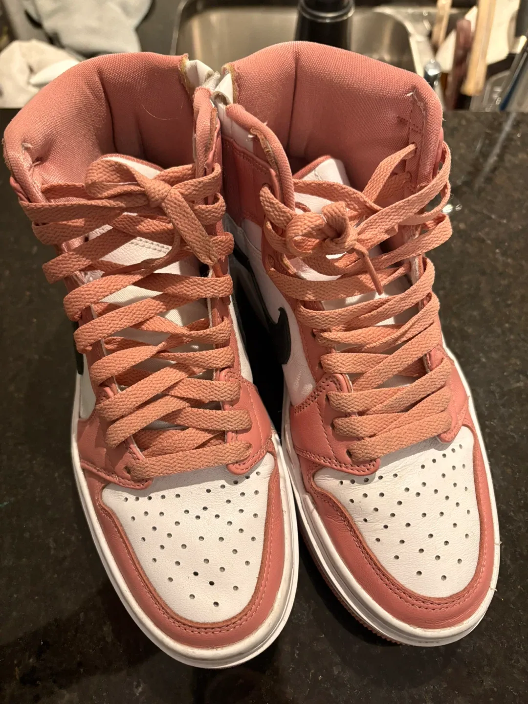 Nike Air Jordan 1 Elevate High, Size 6.5 image indicator(2)