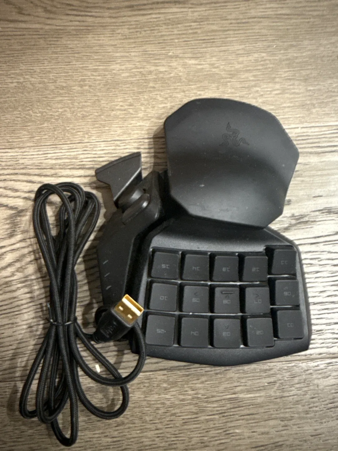 Razer Tartarus Pro Gaming Keypad thumbnail