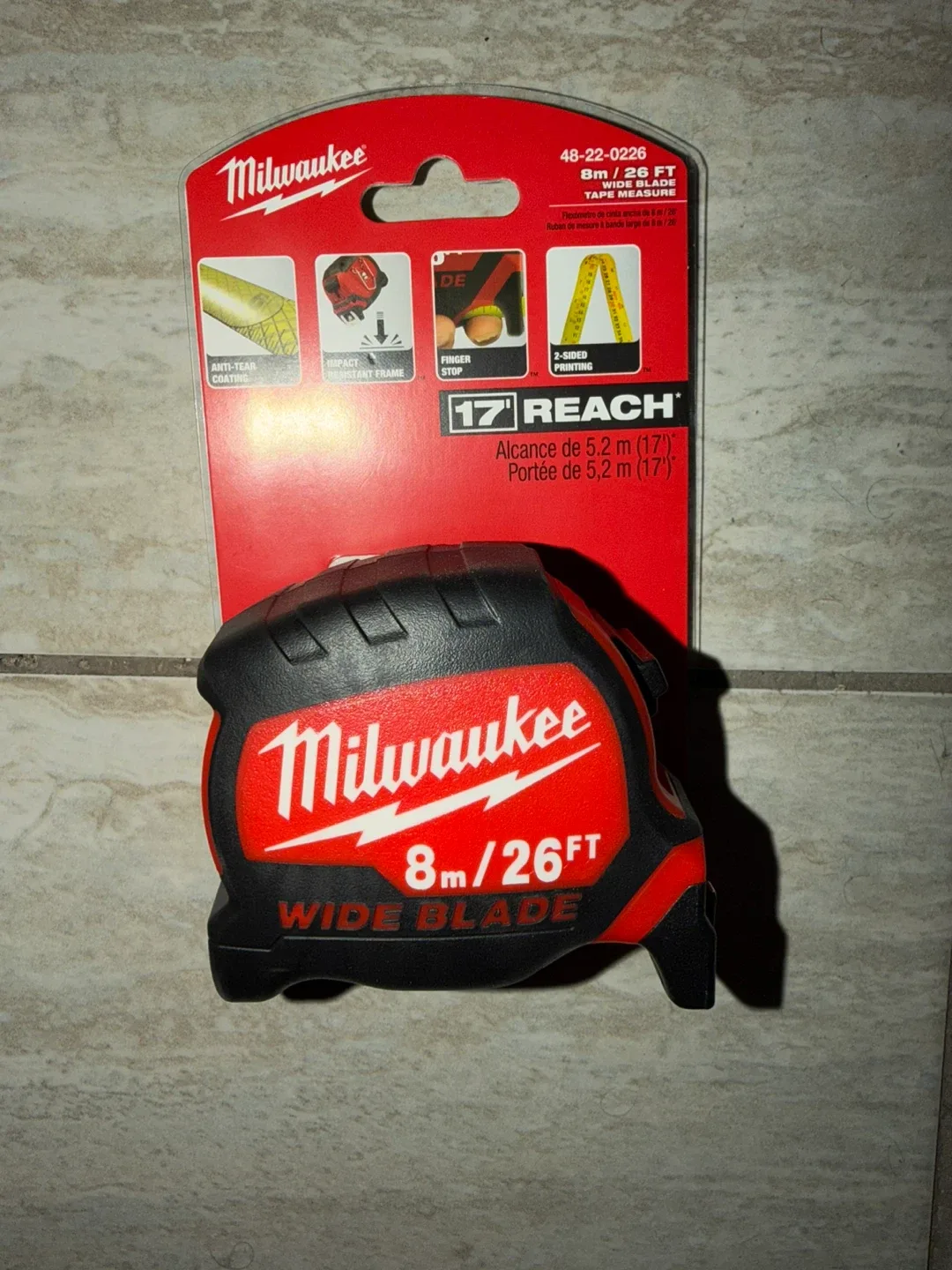 Milwaukee 8m/26ft Wide Blade Tape Measure - New