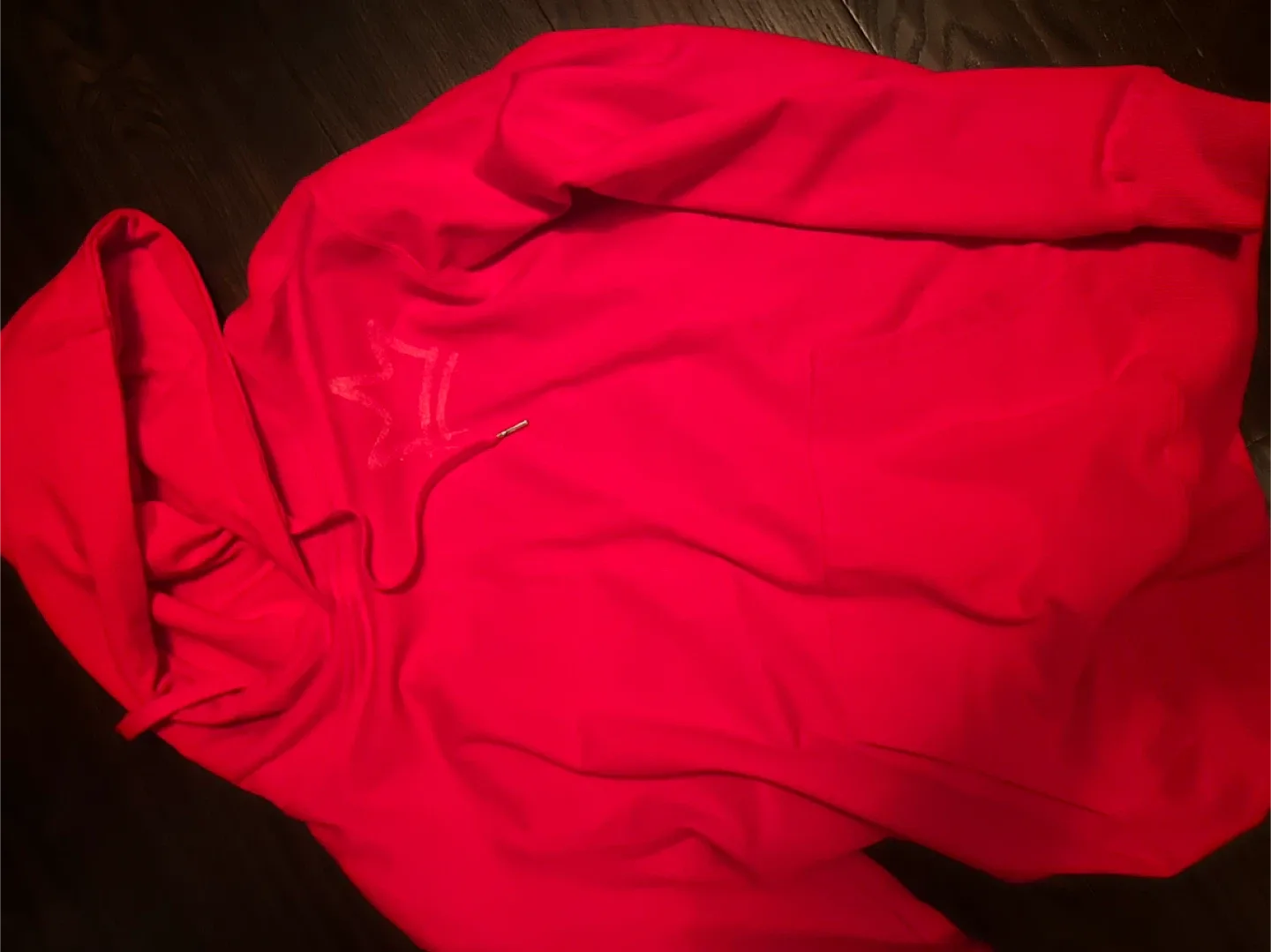 Trend spire Red Hoodie image indicator(2)