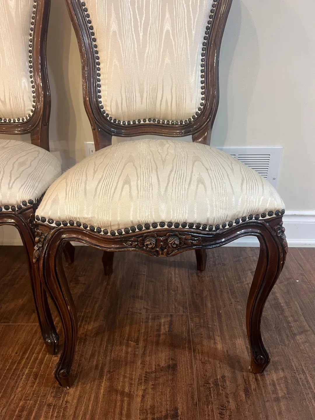 Set of 7 Antique Dining Chairs image indicator(4)