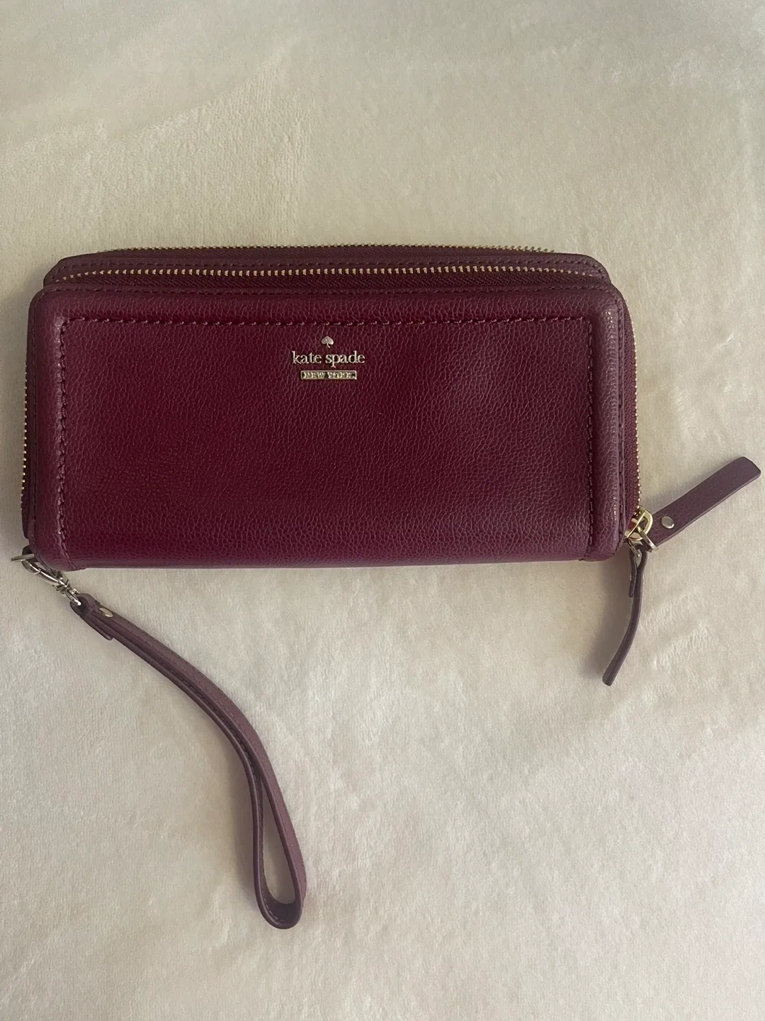 “REDUCED” NEVER USED Kate Spade Burgundy Wallet