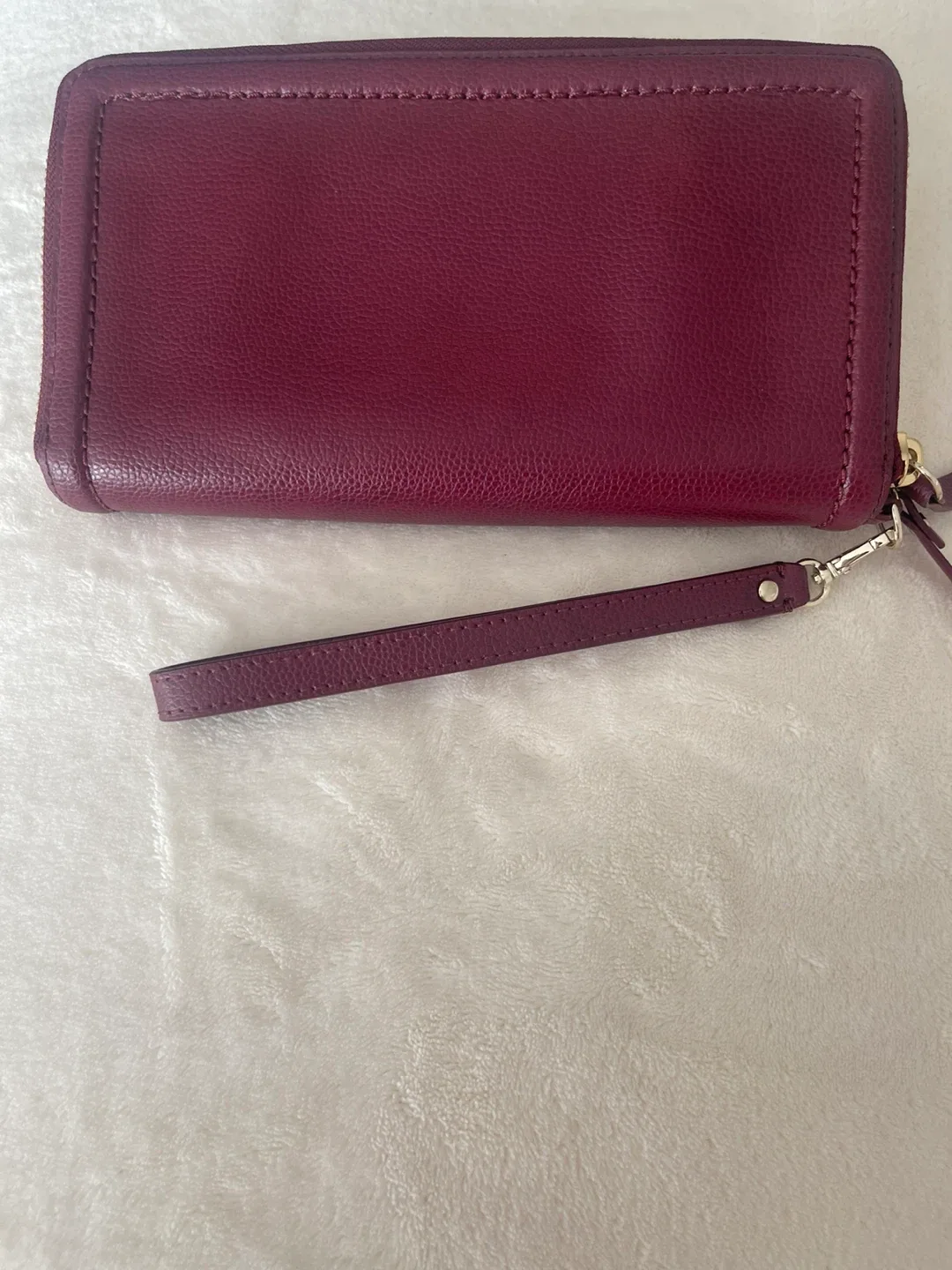 “REDUCED” NEVER USED Kate Spade Burgundy Wallet image indicator(6)