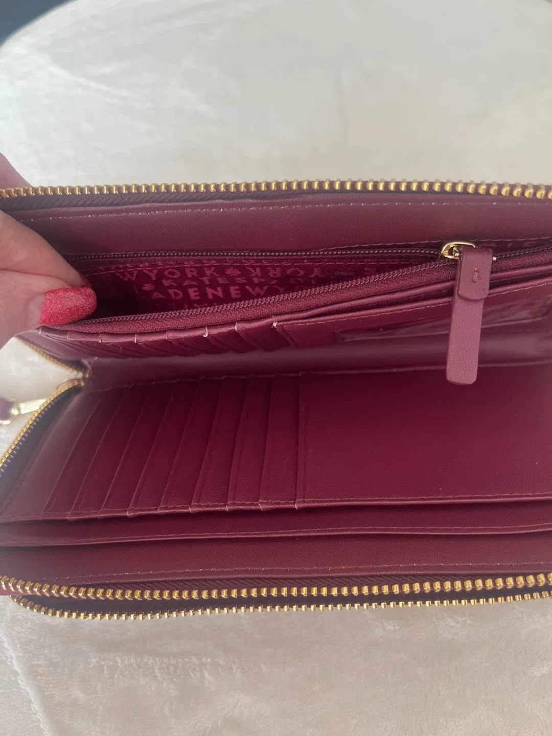 “REDUCED” NEVER USED Kate Spade Burgundy Wallet image indicator(4)