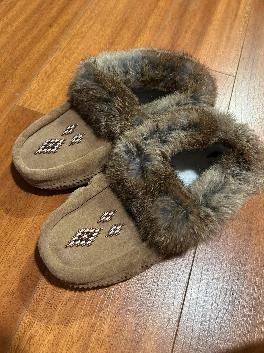 Manitobah Moccasins image indicator(2)