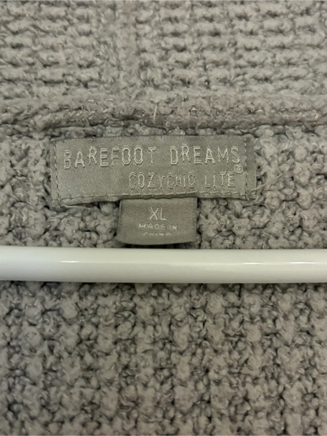 XL Women’s Barefoot dreams luxury cardigan image indicator(3)