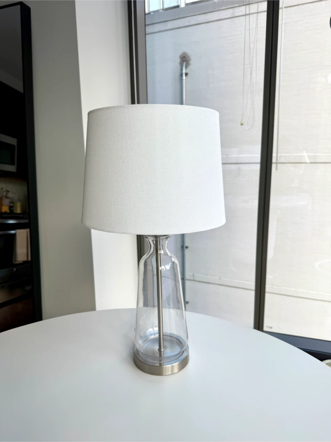 Table Lamps with White Shade - photo 2