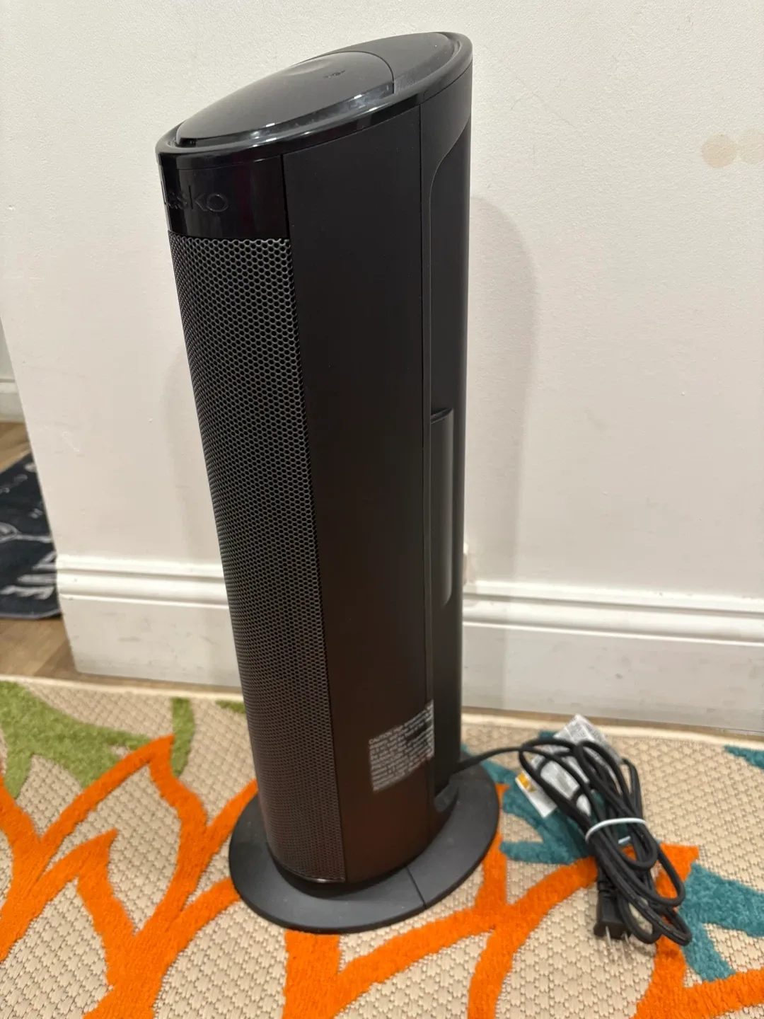 Lasko CT22495 22" Ceramic Tower Heater image indicator(2)