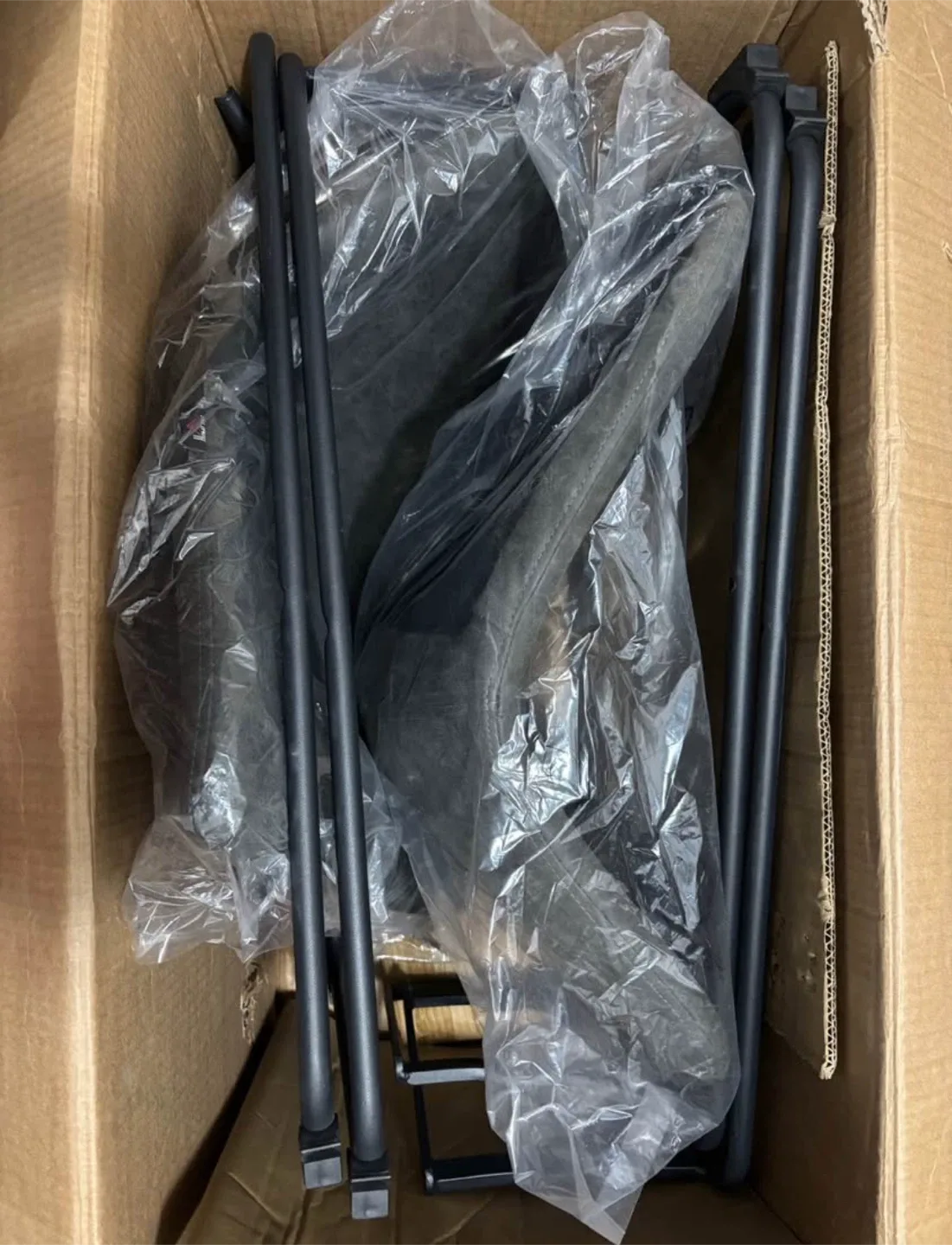 Vintage Style Distressed PU Leather Bar Stools image indicator(9)