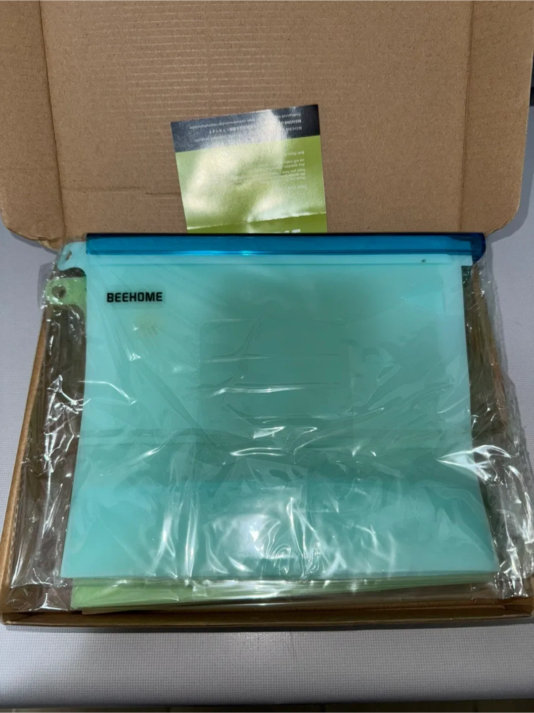 Beehome Silicone Reusable Food Preservation Bags~Qty. 4 image indicator(2)