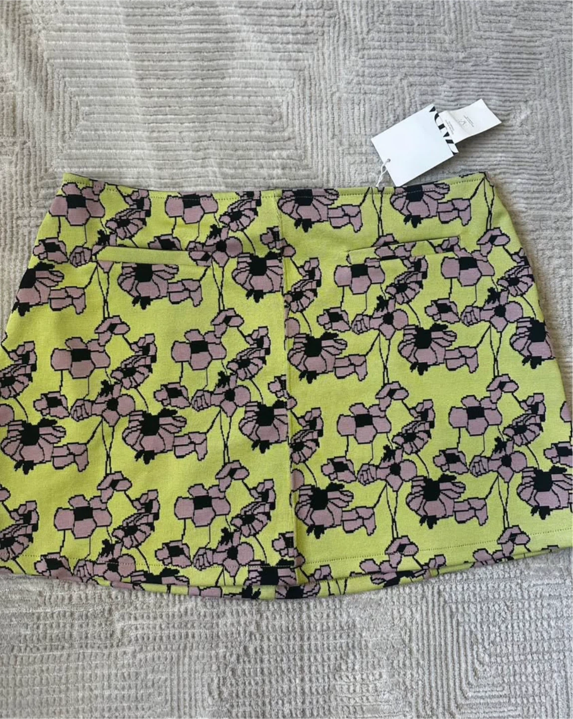 New Zara Skirt