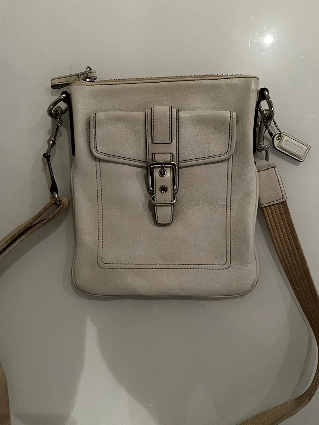 Coach Leather Crossbody Bag image indicator(4)