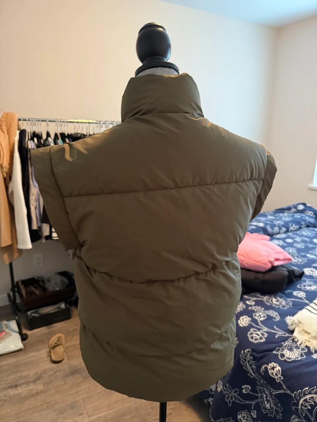 Puffer Vest image indicator(2)