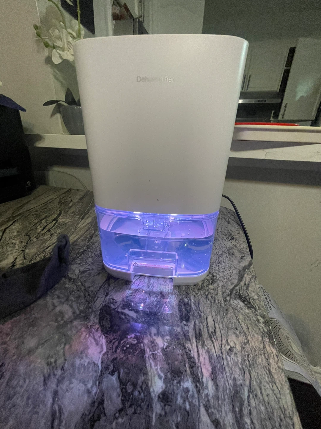 Dehumidifier with Atmosphere Light - photo 3