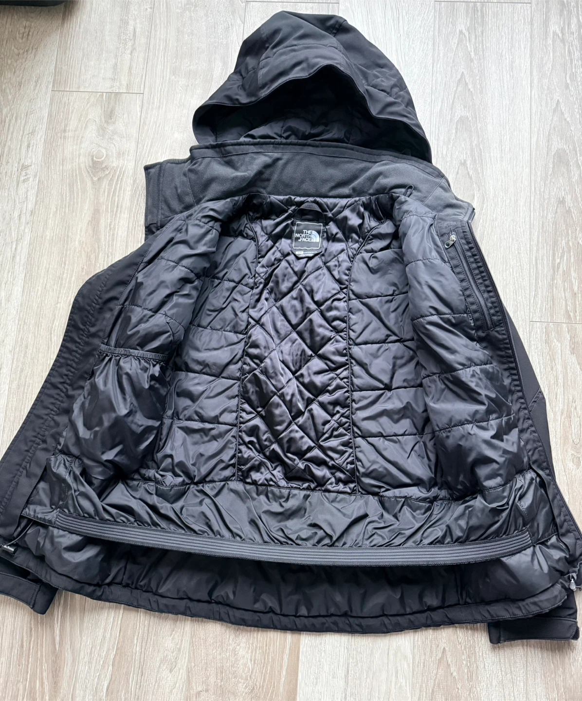 $20 The North Face Women Winter Jacket - photo 2
