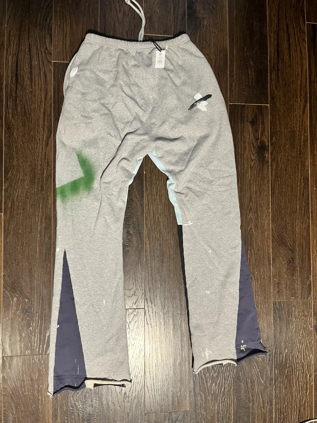 Gallery Dept Painted Flaired Sweatpants image indicator(2)