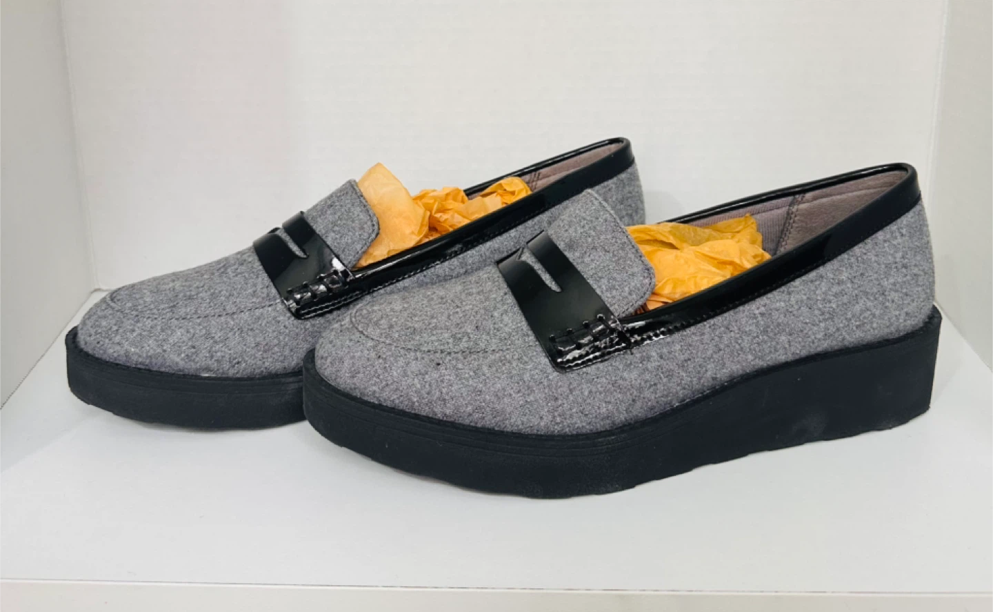 Life Stride Grey Loafer Flats