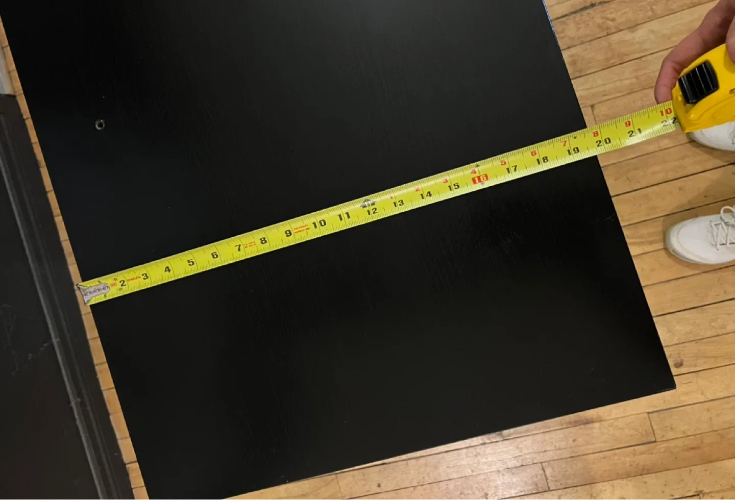 IKEA Micke desk with shelves image indicator(5)