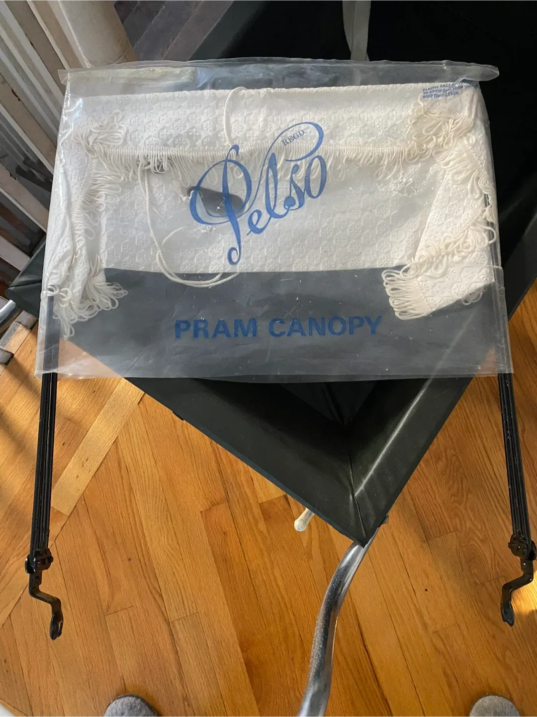 Vintage Silver Cross Pram/Baby Carriage image indicator(2)