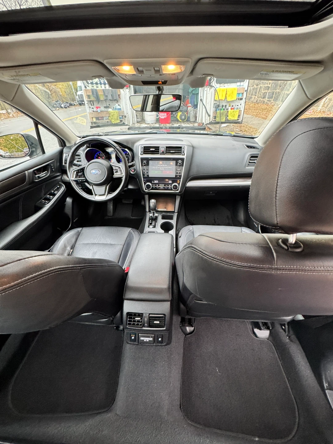 2018 Subaru legacy AWD LIMITED - photo 5