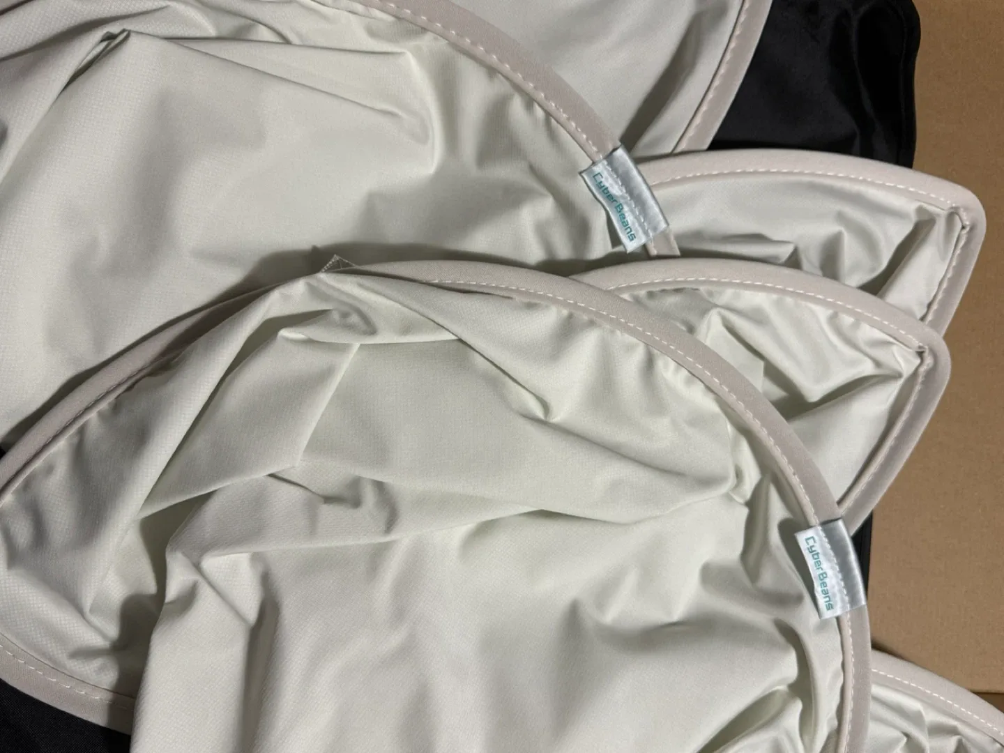 2020-2025 Tesla Model Y Glass Roof Sunshade image indicator(2)