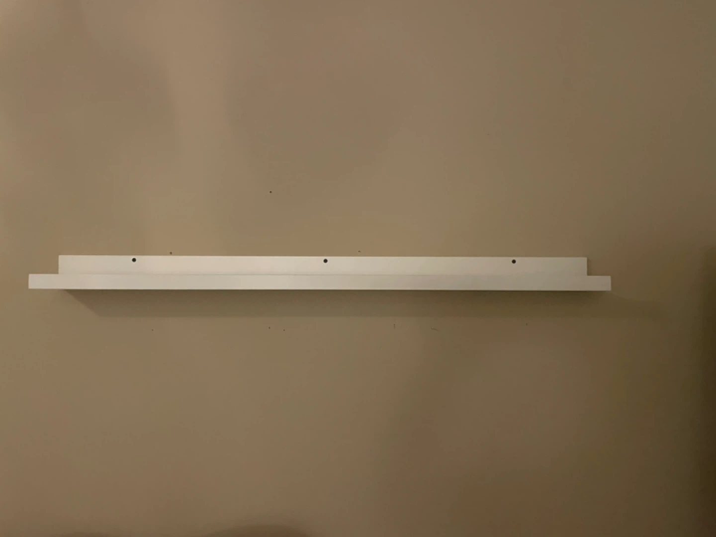 2 x Ikea White Picture Ledge Shelves - photo 2