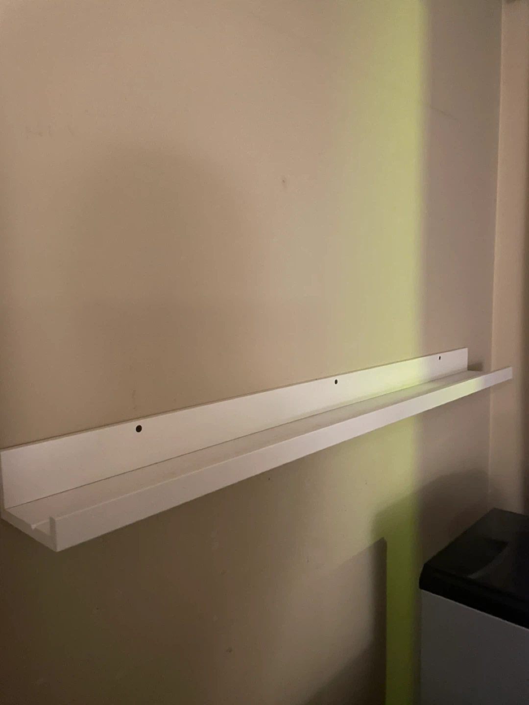 2 x Ikea White Picture Ledge Shelves - photo 4