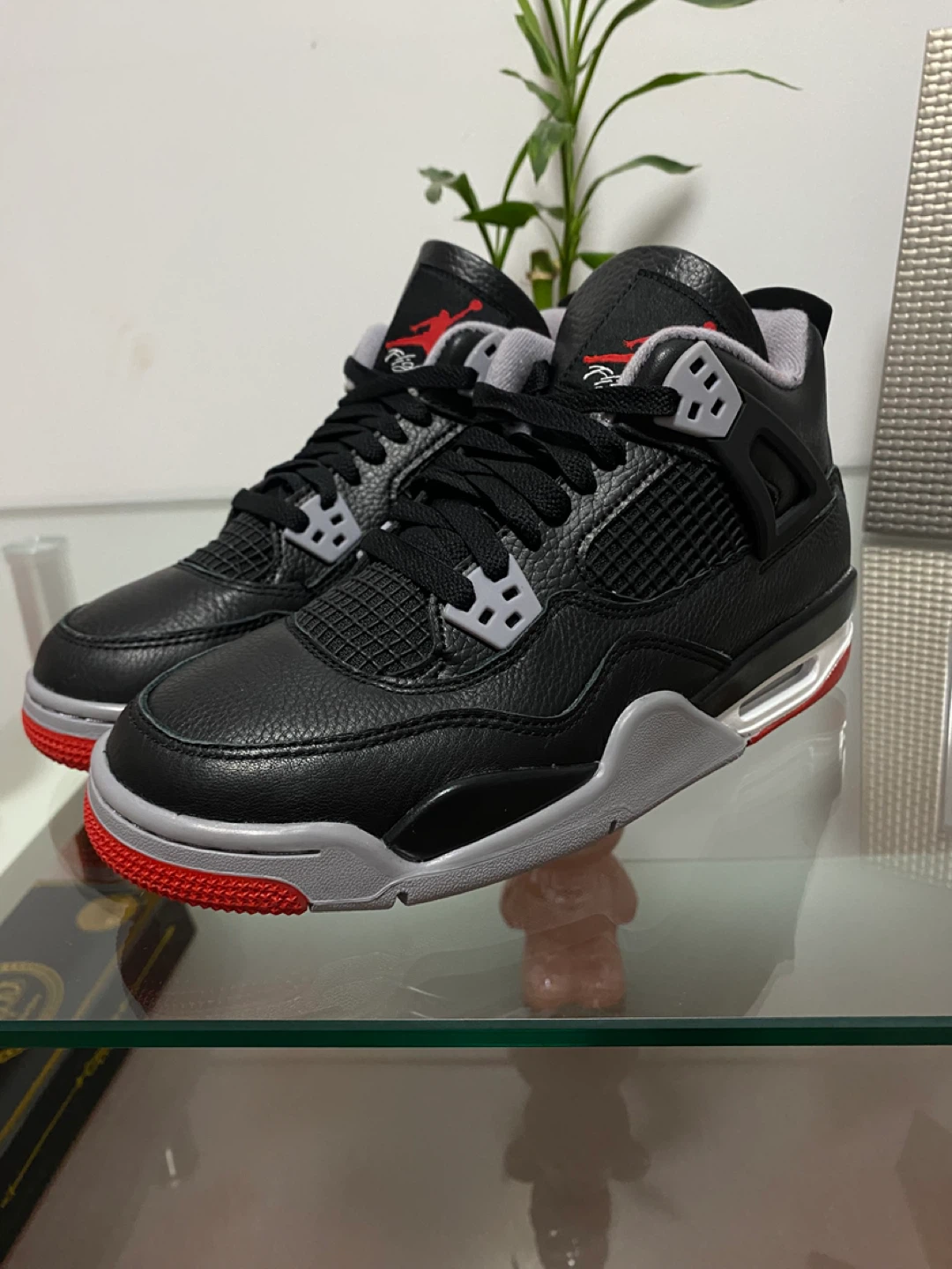 Nike Air Jordan 4 Retro Bred