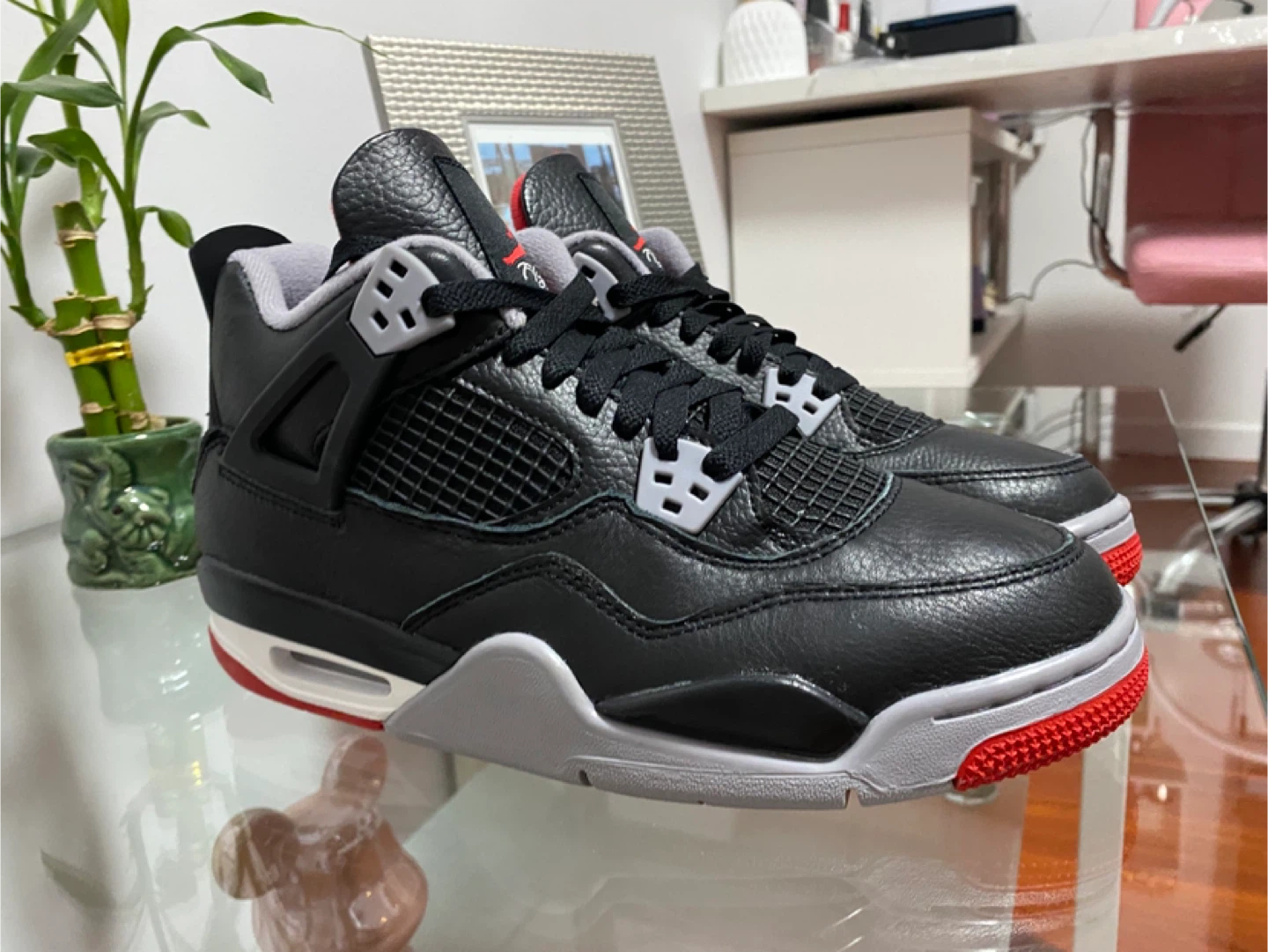 Nike Air Jordan 4 Retro Bred - photo 2