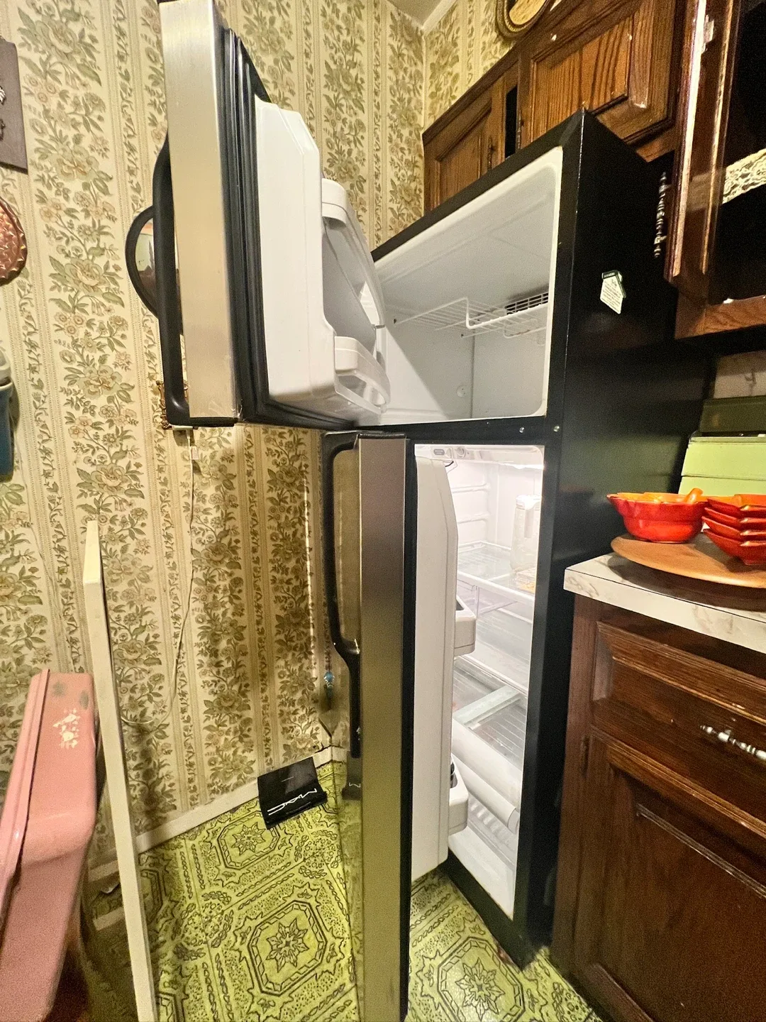 General Electric Refrigerator GTK17JBC2BS image indicator(3)