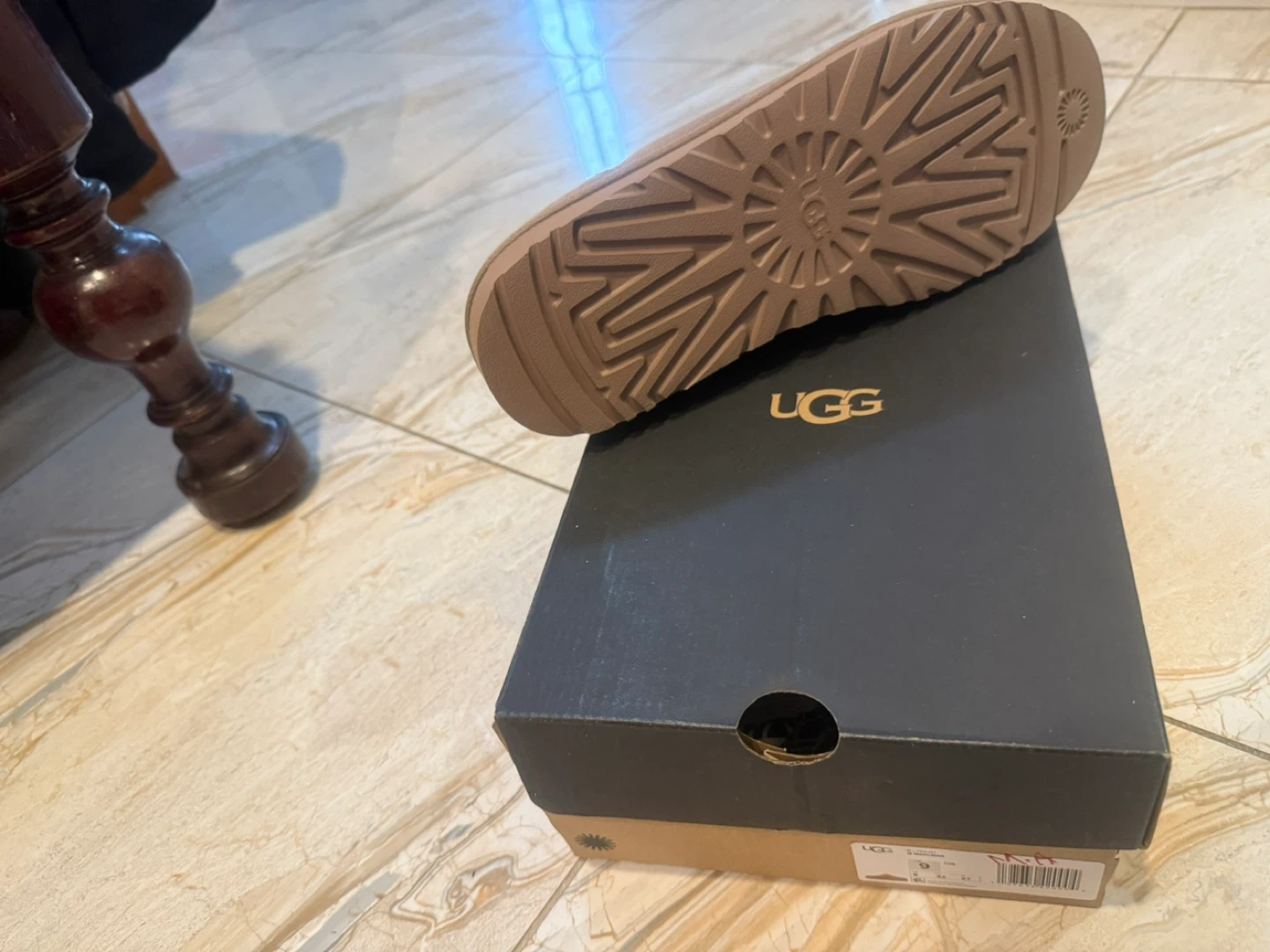 UGG Mens Scuff Slipper Size 9 - photo 3