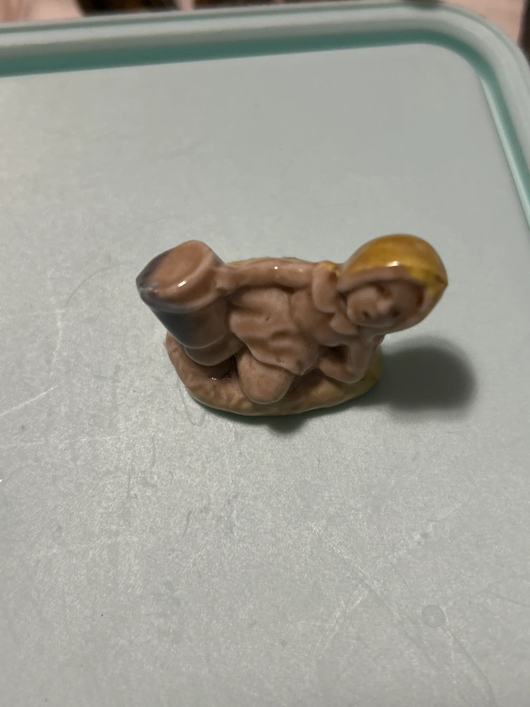 Wade Mini Figurines Nursery Rhyme Series Wade England 1970s girl - photo 2