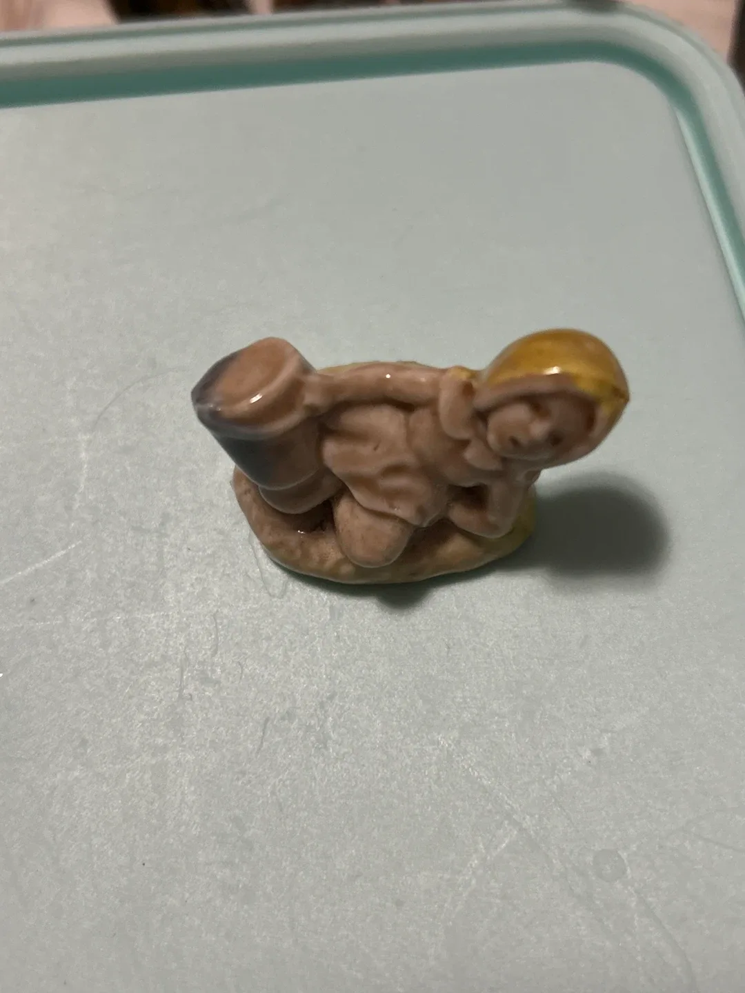 Wade Mini Figurines Nursery Rhyme Series Wade England 1970s girl image indicator(2)