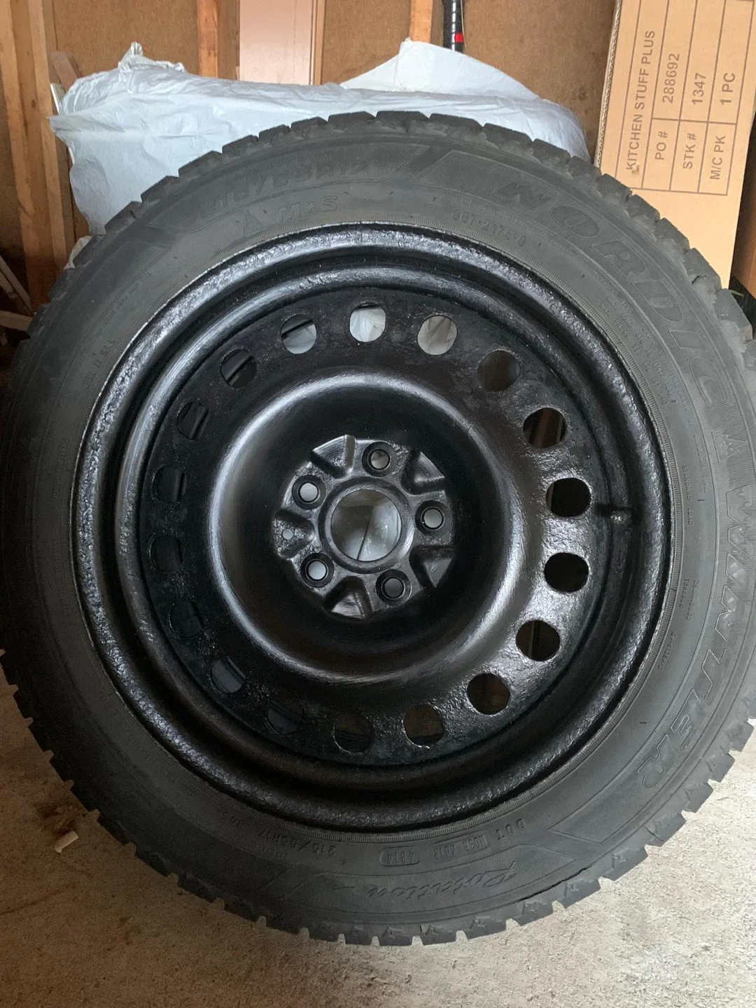 Nordman 5 Winter Tires 215/65R17 image indicator(3)