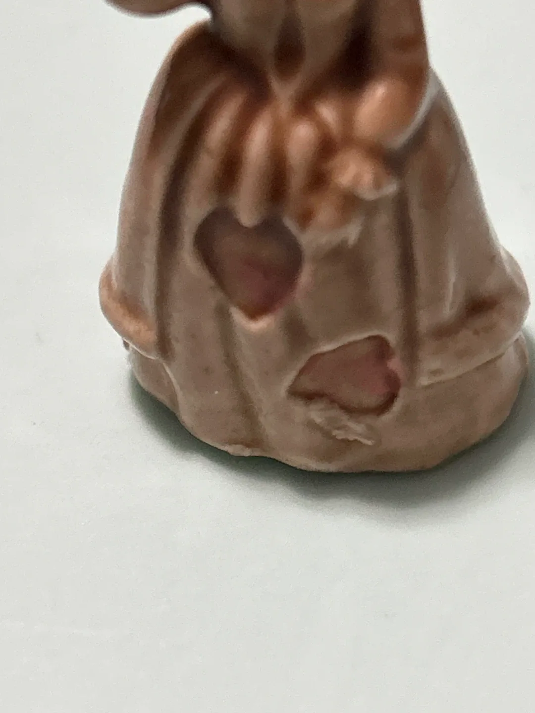 Whimsies "The Queen of Hearts" figurine, which image indicator(3)