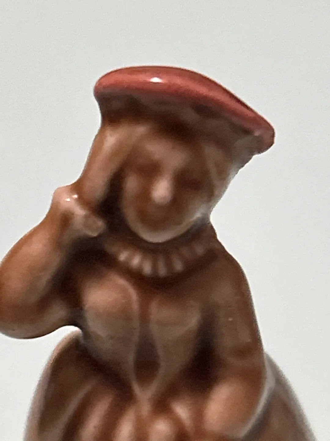 Whimsies "The Queen of Hearts" figurine, which image indicator(2)