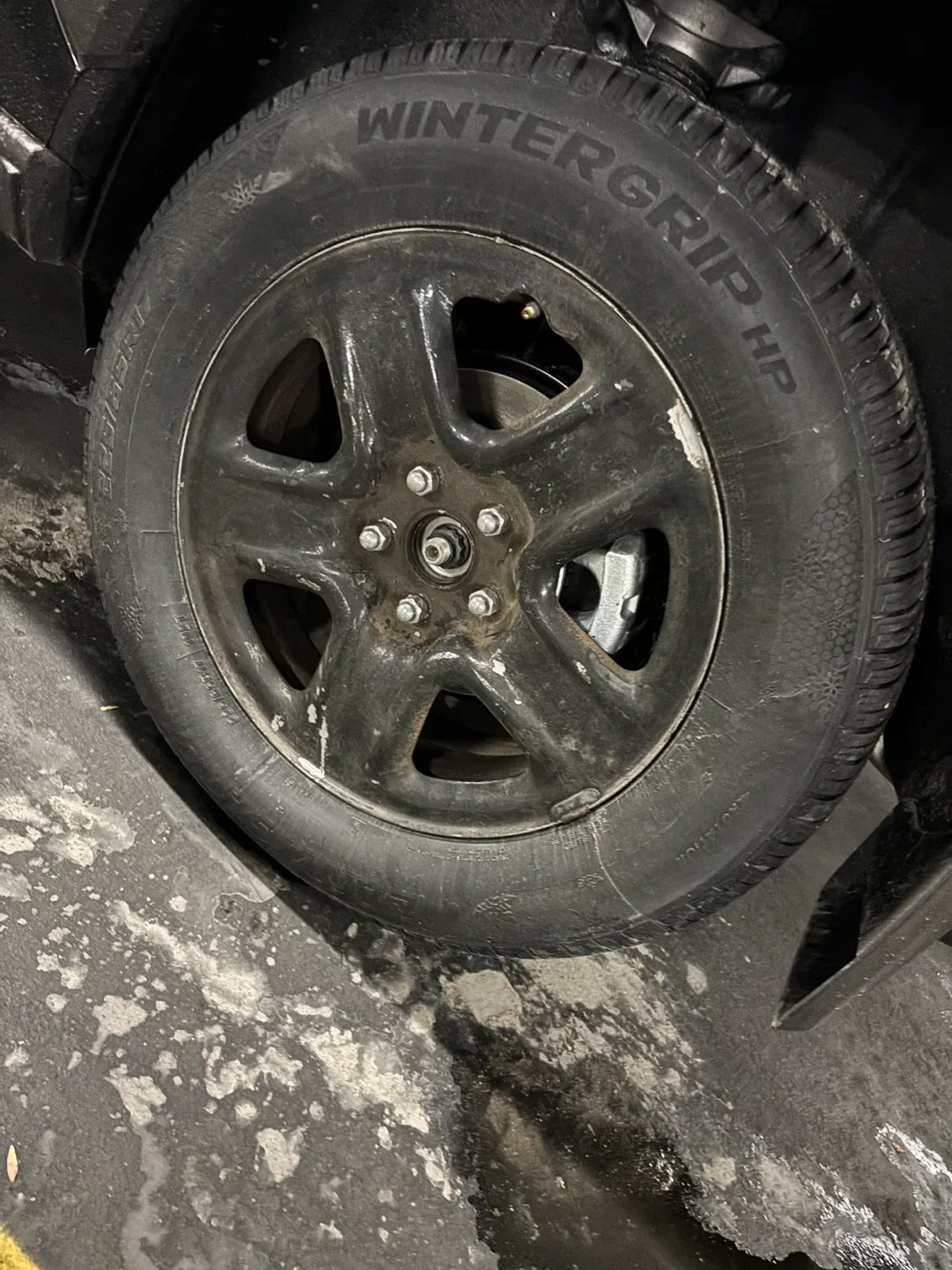 Set of 4 Winter Tires 225/65R17 image indicator(6)