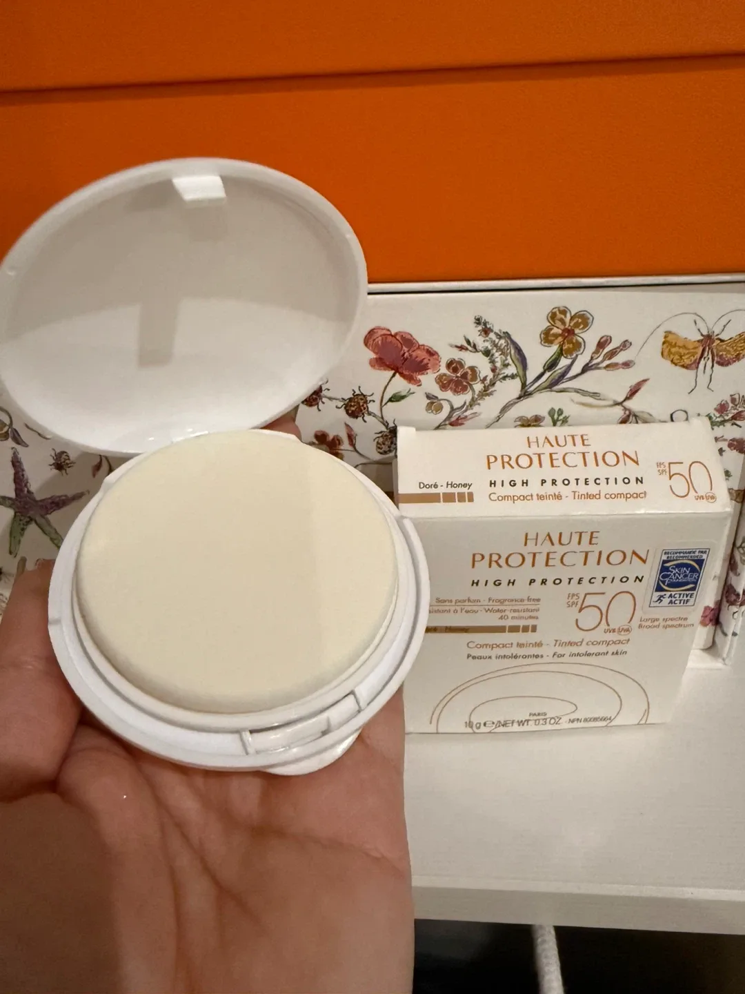 Avene Haute Protection Tinted Compact SPF 50 image indicator(3)