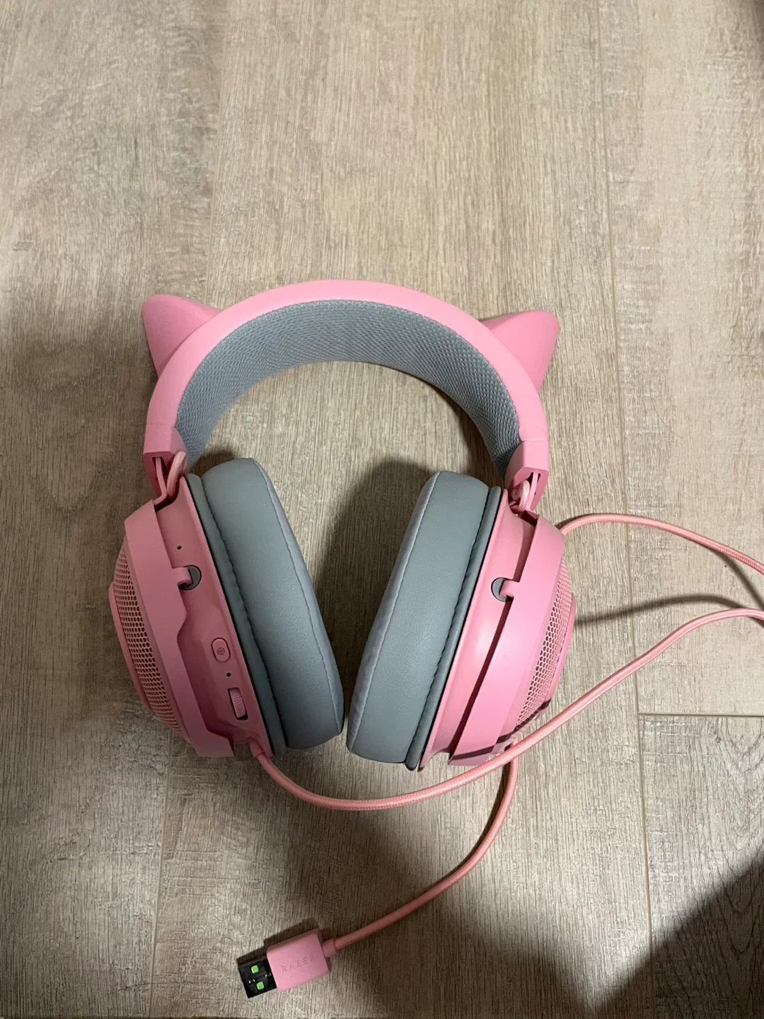 Razer Kraken Kitty Pink Gaming Headset image indicator(3)