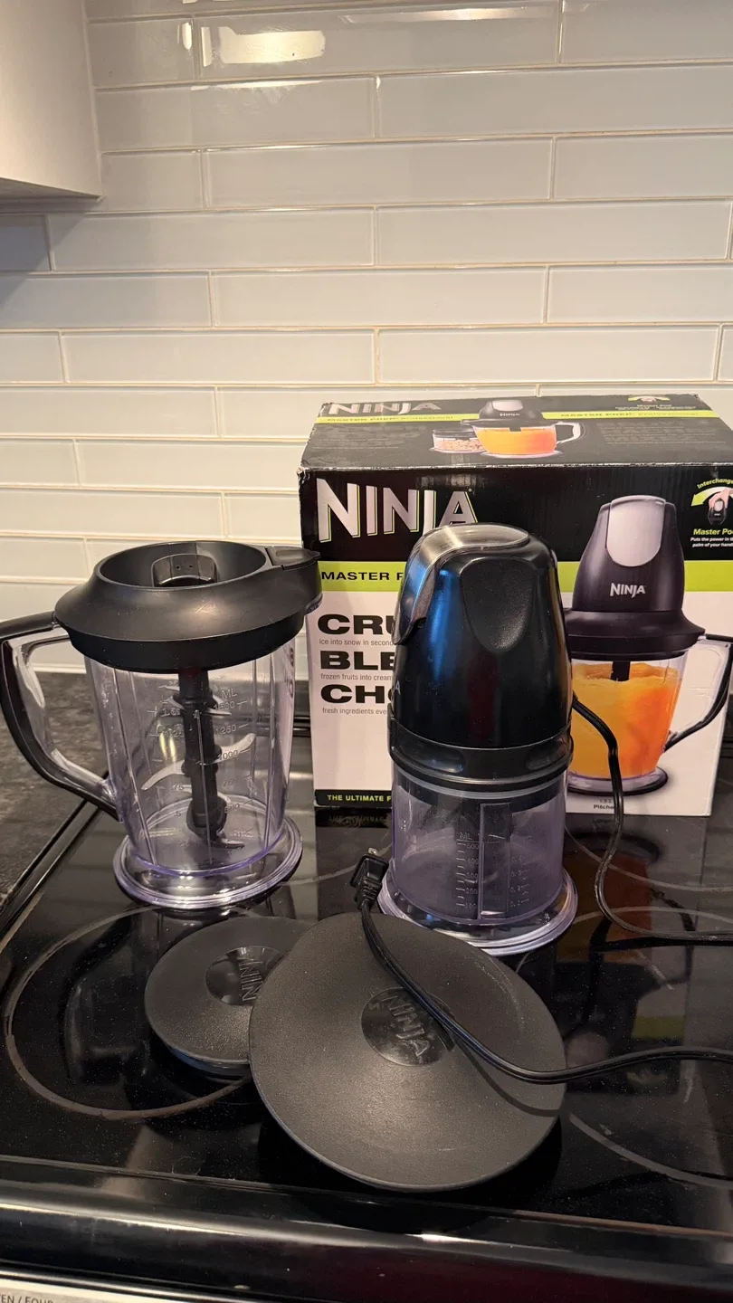 Ninja Master Prep QB900BC Blender Set – Great Condition with Box thumbnail