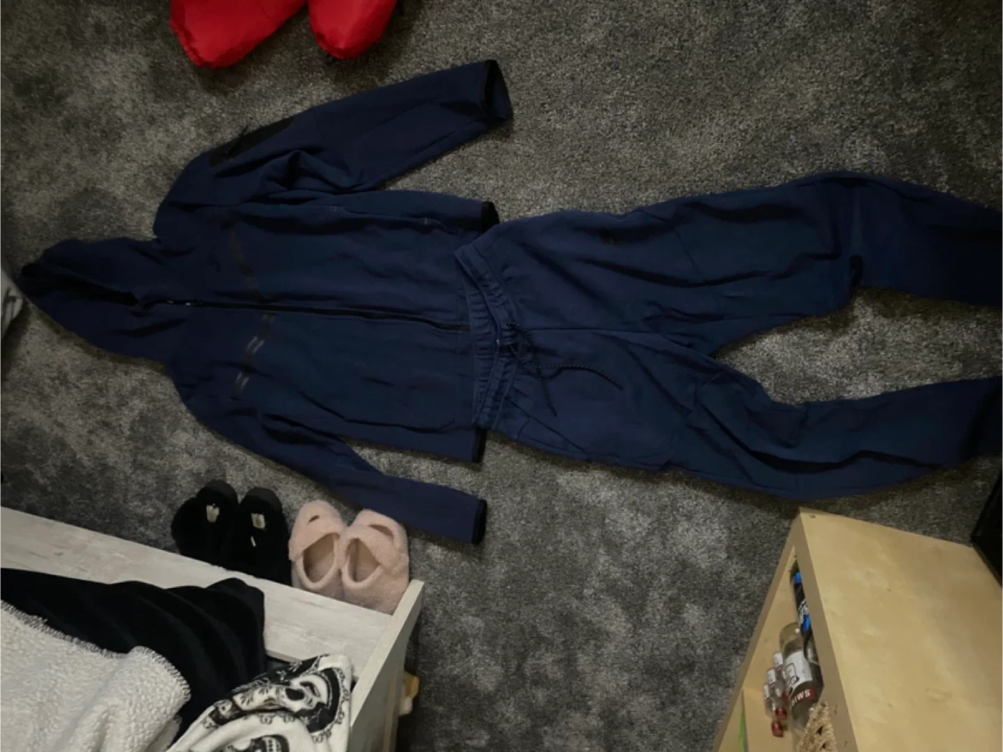 Nike Tracksuit - Size S image indicator(2)