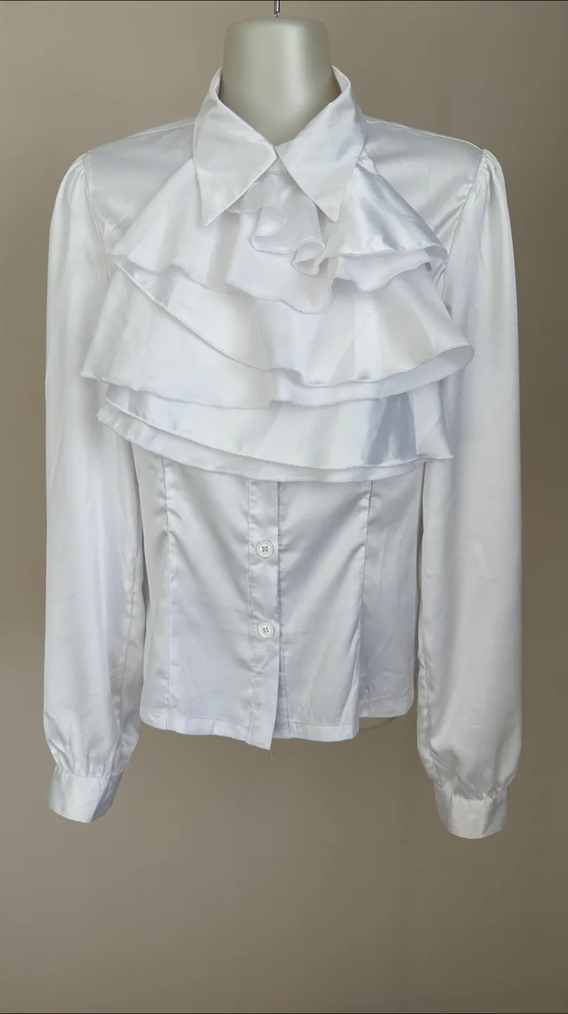 White Ruffle Dracula 🧛🏽‍♀️ Style Blouse - M image indicator(2)