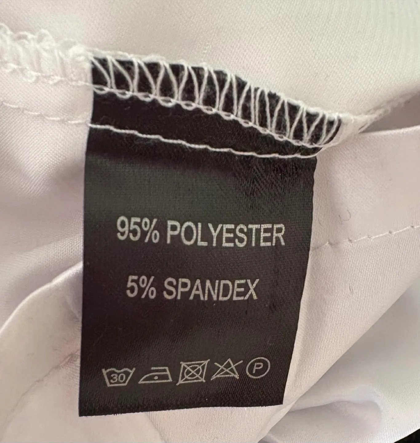 White Ruffle Dracula 🧛🏽‍♀️ Style Blouse - M image indicator(8)