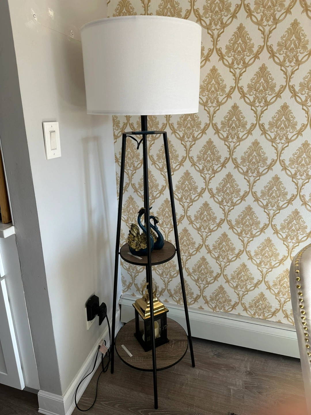Floor Lamp with Shelves - photo 3