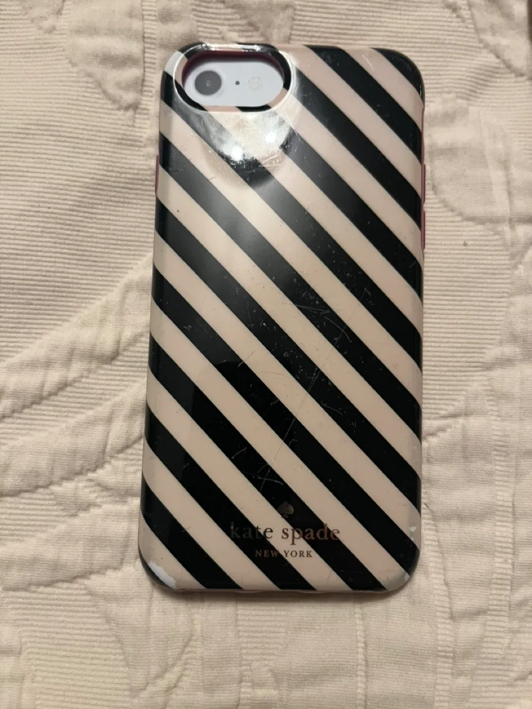 Kate Spade iPhone XR Cases image indicator(3)