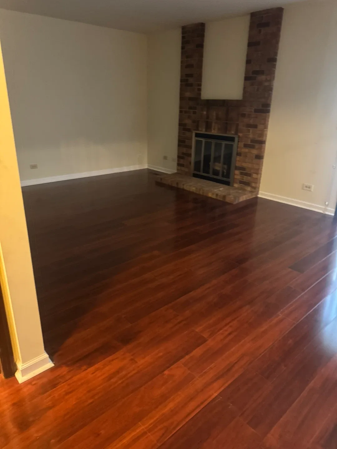 Hardwood, Flooring image indicator(4)