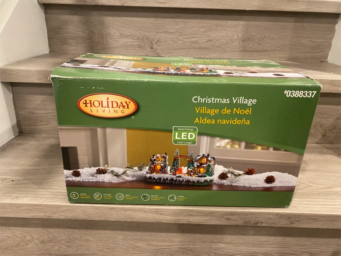 Holiday Living Christmas Village & Lemax Buildings - photo 2